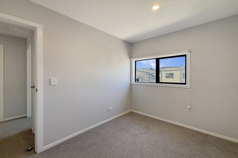 Photo of property in 5 Woodcarver Lane, Titahi Bay, 5022