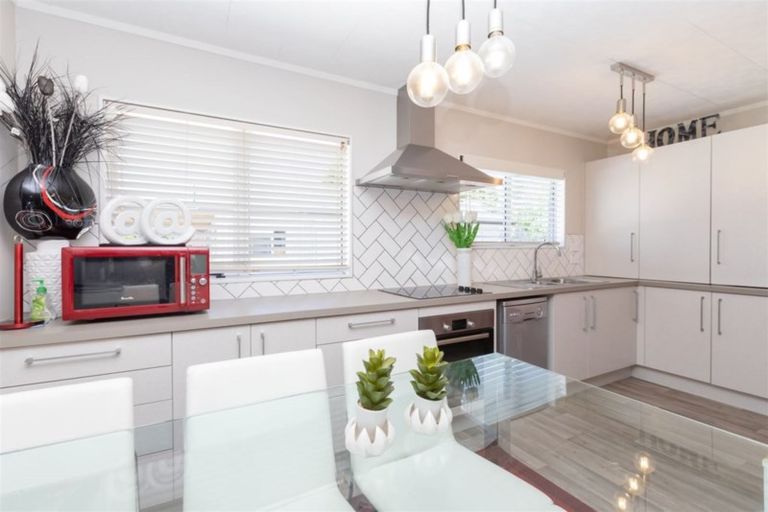 Photo of property in 1149a Heaphy Terrace, Fairfield, Hamilton, 3214