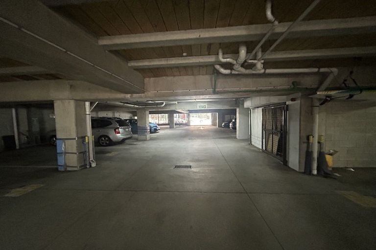 Photo of property in Paramount Apartments, 30/281 Maunganui Road, Mount Maunganui, 3116