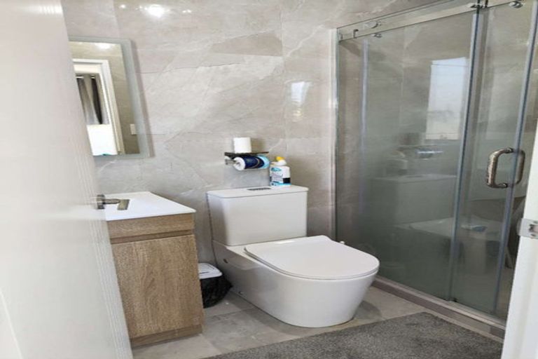 Photo of property in 23b Glynnbrooke Street, Te Atatu South, Auckland, 0610