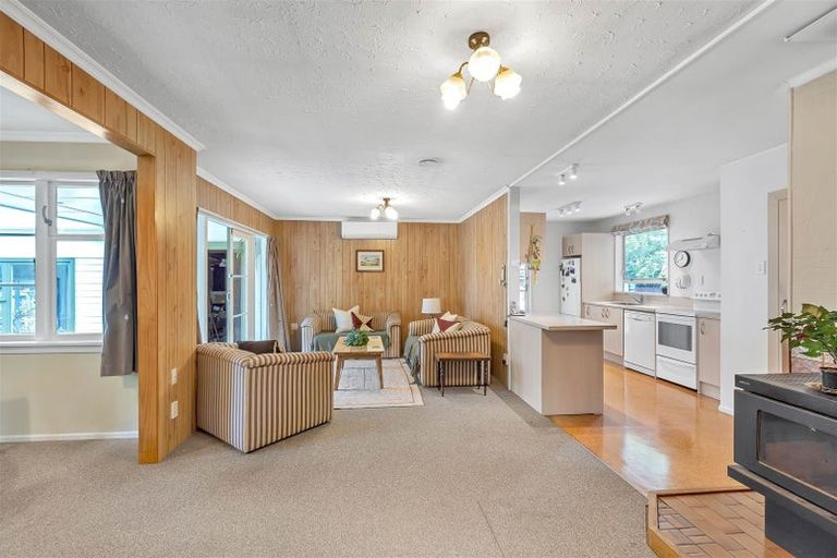 Photo of property in 14 Pinehurst Crescent, Russley, Christchurch, 8042