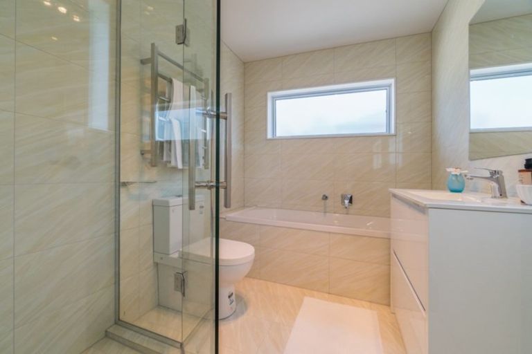 Photo of property in 8/48 Mays Road, Onehunga, Auckland, 1061