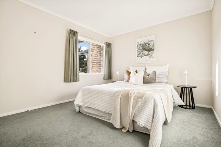 Photo of property in 26 Greig Place, Pukekohe, 2120