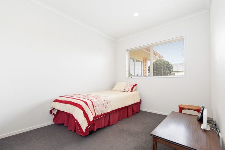 Photo of property in 14 Buckingham Place, Rototuna North, Hamilton, 3210