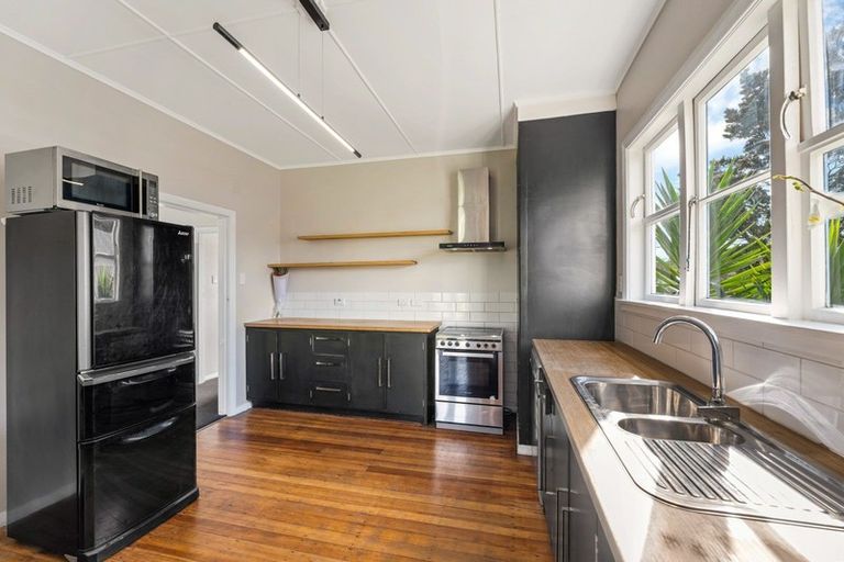 Photo of property in 61 Miro Street, Trentham, Upper Hutt, 5018