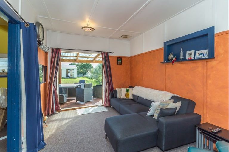 Photo of property in 22 Kauwhata Street, Himatangi Beach, Foxton, 4891