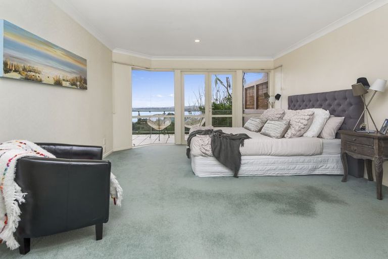 Photo of property in 10 Callender Place, Shelly Park, Auckland, 2014
