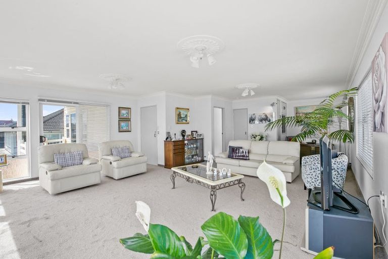 Photo of property in 6 Hamblyn Street, Strandon, New Plymouth, 4312