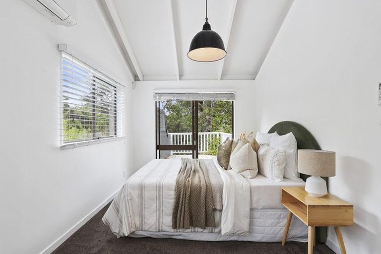 Photo of property in 755 West Coast Road, Oratia, Auckland, 0604