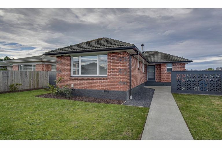 Photo of property in 143 Selwyn Street, Waimataitai, Timaru, 7910