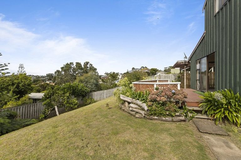 Photo of property in 2/19 Marcel Place, Glenfield, Auckland, 0629