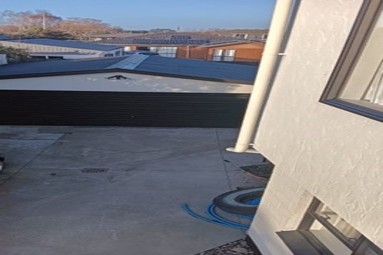 Photo of property in 10 Inca Place, Redwood, Christchurch, 8051