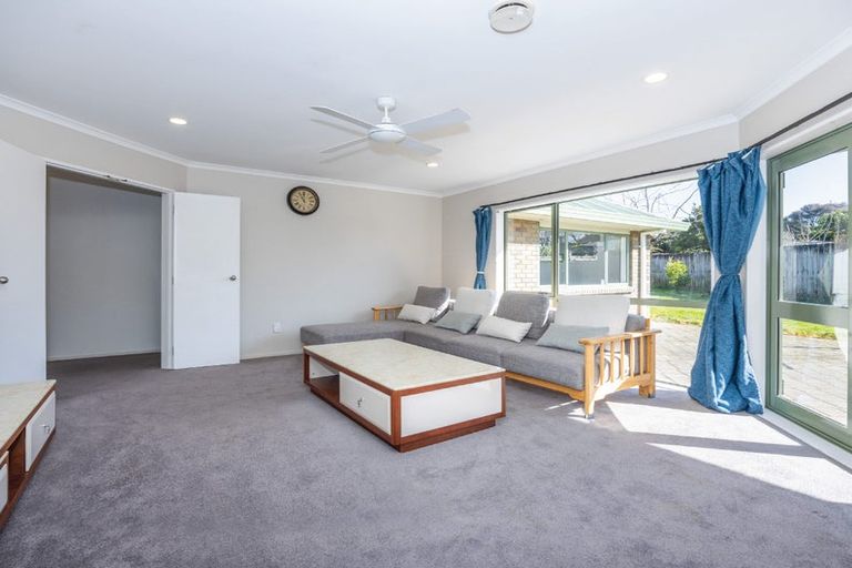 Photo of property in 14 Halcione Close, Flagstaff, Hamilton, 3210