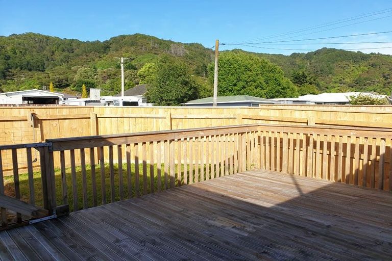Photo of property in 1/167 Wainuiomata Road, Wainuiomata, Lower Hutt, 5014