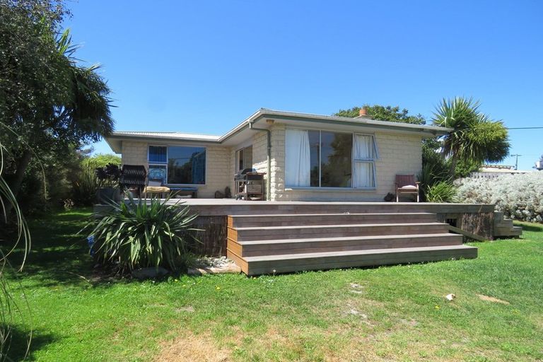 Photo of property in 37 Burnett Street, Kakanui, Oamaru, 9495