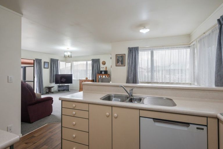 Photo of property in 12 Hawthorn Way, Richmond, 7020