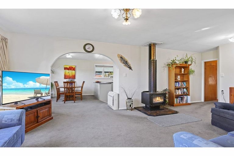 Photo of property in 11 Clayton Road, Amberley, 7410