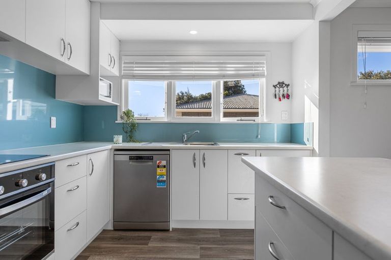 Photo of property in 29 Henderson Crescent, Parkvale, Tauranga, 3112