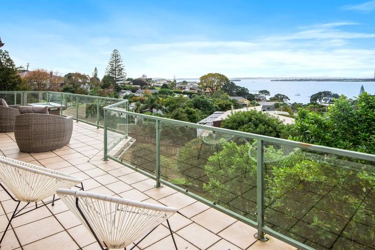 Photo of property in 10 Callender Place, Shelly Park, Auckland, 2014