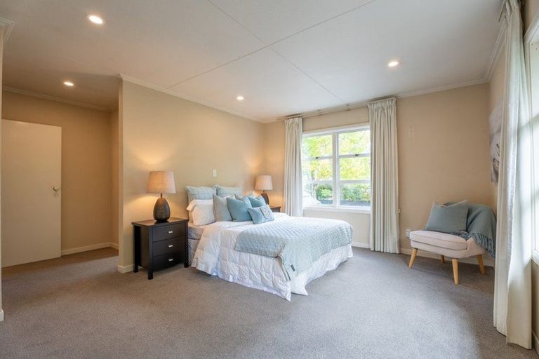 Photo of property in 8 Tuirau Place, Ilam, Christchurch, 8041