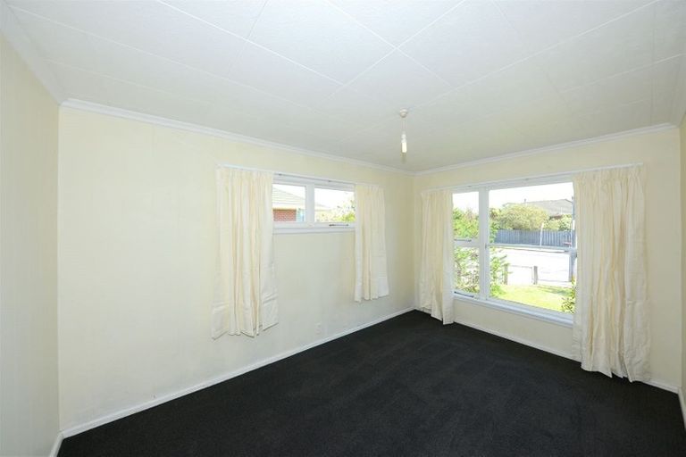 Photo of property in 85 Kendal Avenue, Burnside, Christchurch, 8053