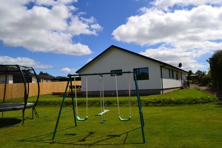 Photo of property in 12b Sussex Street, Weston, Oamaru, 9401