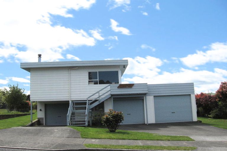 Photo of property in 7 Alberta Street, Acacia Bay, Taupo, 3330