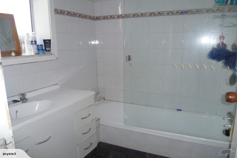 Photo of property in 156 Peverel Street, Riccarton, Christchurch, 8041