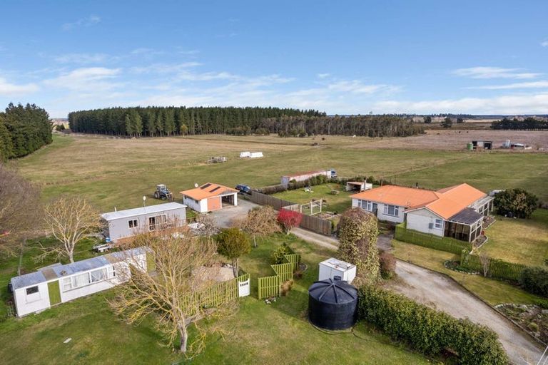 Photo of property in 1887 Bealey Road, Darfield, Christchurch, 7671