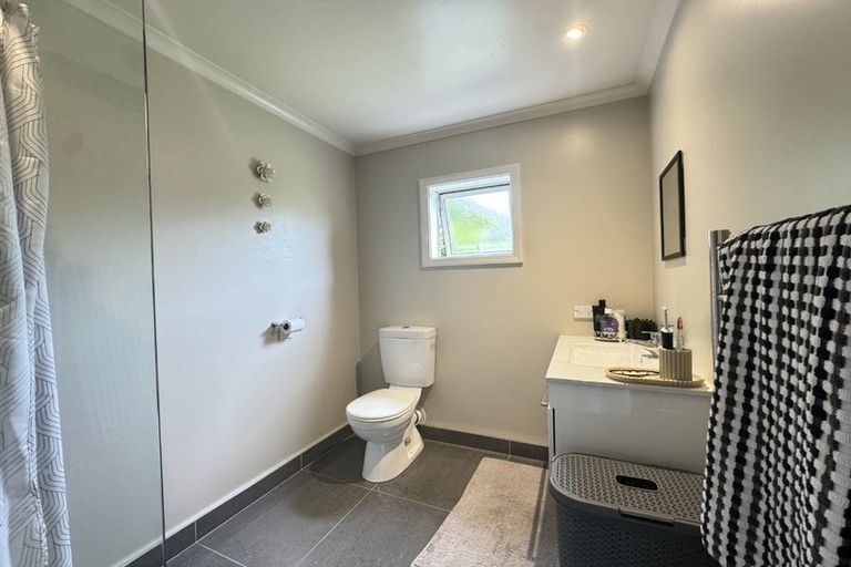 Photo of property in 29 Mornington Road, Balaclava, Dunedin, 9011