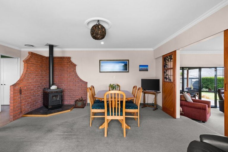 Photo of property in 128 Brookvale Road, Havelock North, 4130