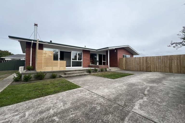 Photo of property in 6 Rowan Avenue, Aranui, Christchurch, 8061