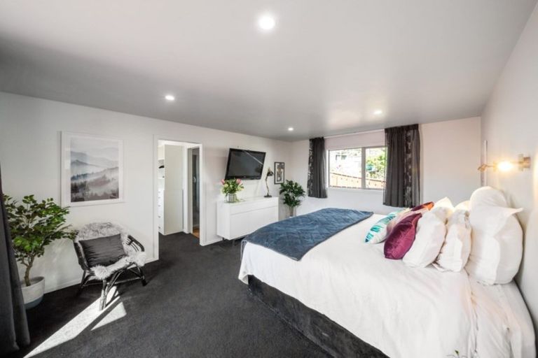 Photo of property in 19b Kenmore Street, Westown, New Plymouth, 4310