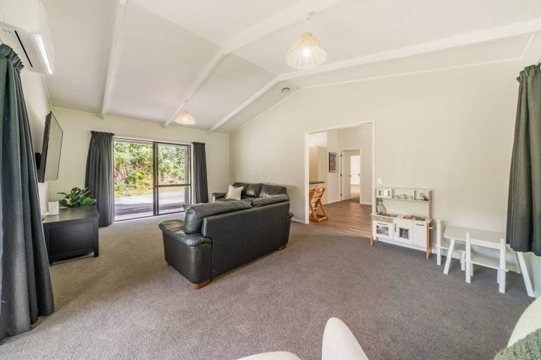 Photo of property in 490f Main Road North, Timberlea, Upper Hutt, 5018