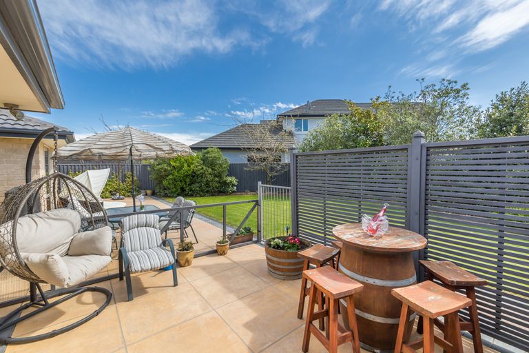 Photo of property in 54 Westpark Drive, Burnside, Christchurch, 8053