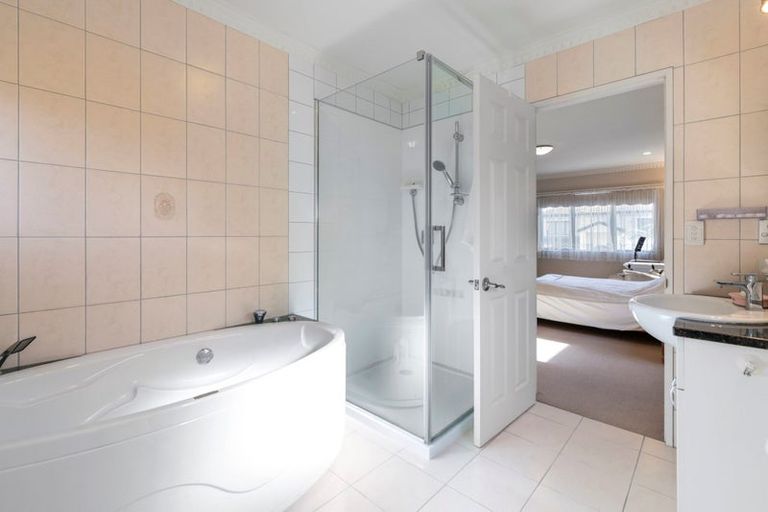 Photo of property in 153a Bucklands Beach Road, Bucklands Beach, Auckland, 2012