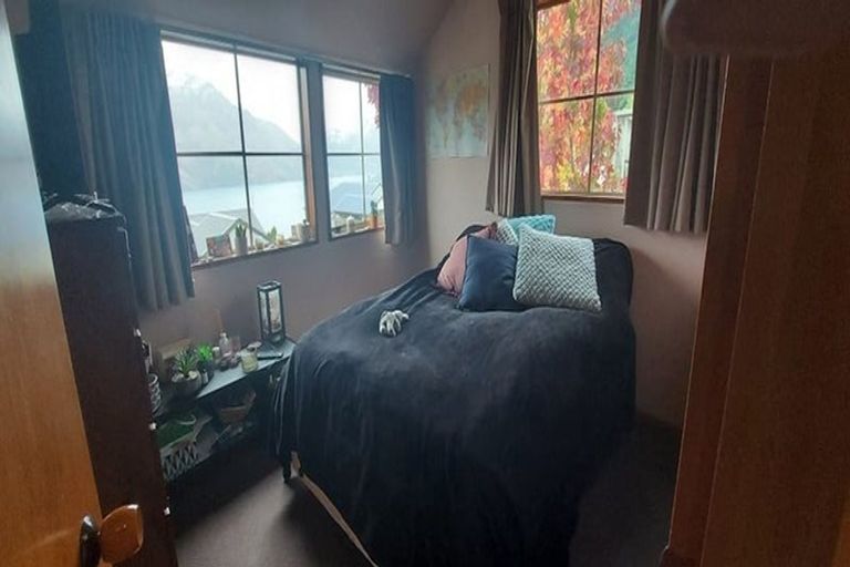 Photo of property in 11 Dart Place, Fernhill, Queenstown, 9300