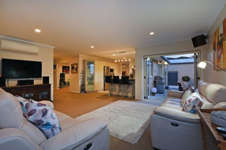 Photo of property in 7 Opal Avenue, Timberlea, Upper Hutt, 5018