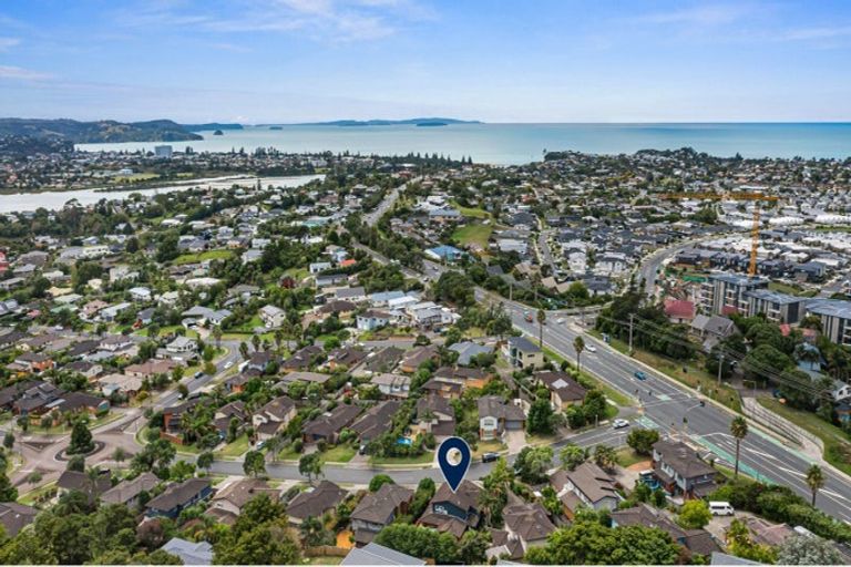 Photo of property in 11 Totara Views Drive, Red Beach, 0932
