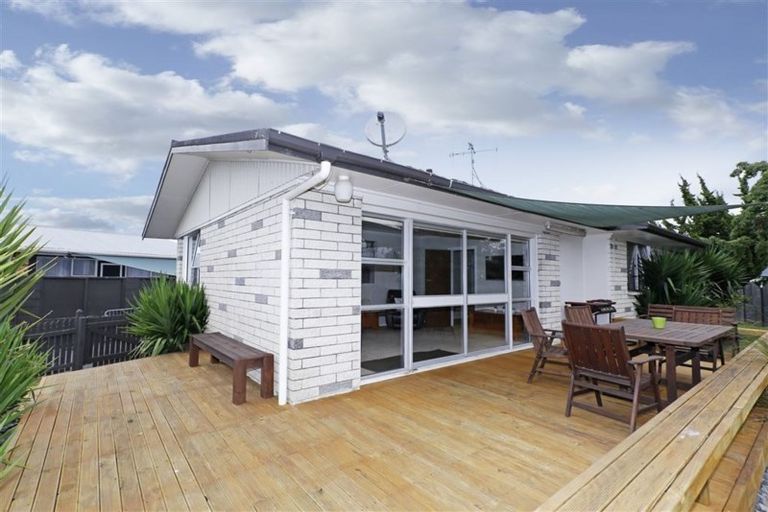 Photo of property in 18 Oakfield Crescent, Pukete, Hamilton, 3200