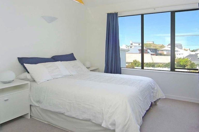 Photo of property in 80 Beacon Hill Road, Strathmore Park, Wellington, 6022