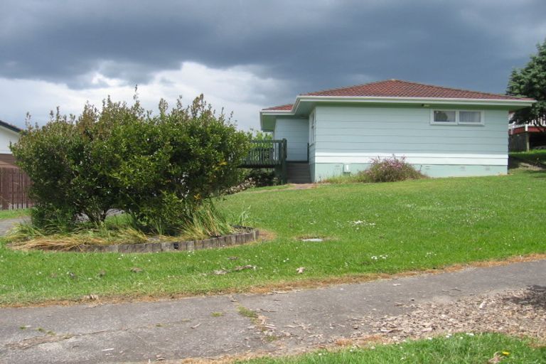 Photo of property in 6 Lismore Place, Papatoetoe, Auckland, 2025
