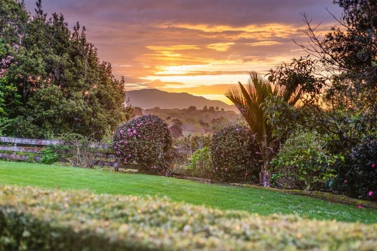 Photo of property in 3 Hadfield Road, Peka Peka, Waikanae, 5391