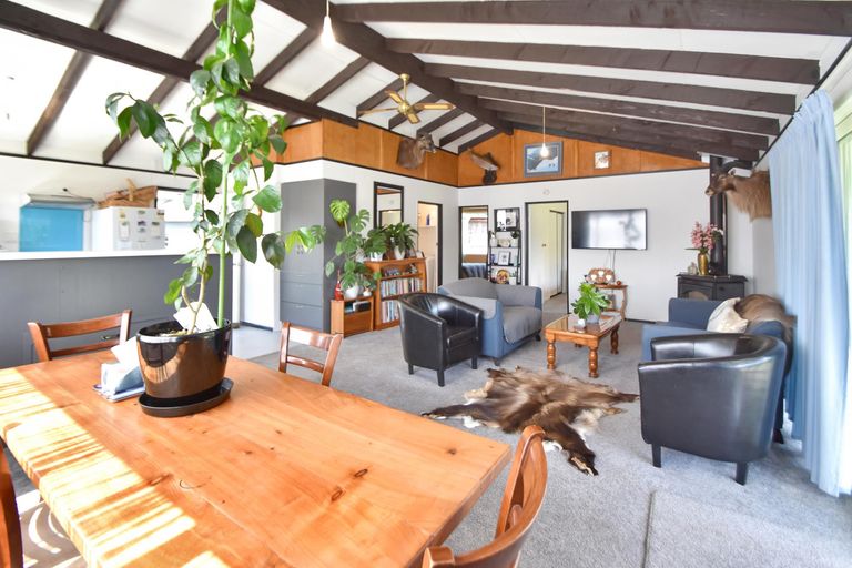 Photo of property in 2 Keene Place, Omarama, 9412