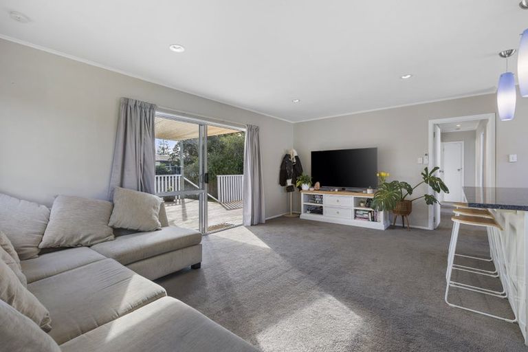 Photo of property in 48 Zealandia Road, Manly, Whangaparaoa, 0930