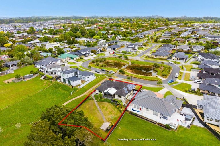 Photo of property in 23 Kahika Grove, Huapai, Kumeu, 0810