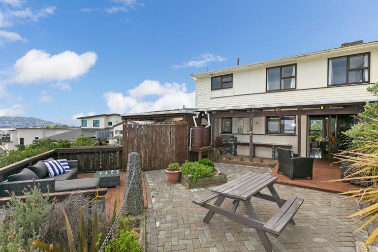 Photo of property in 3a Nuku Street, Strathmore Park, Wellington, 6022