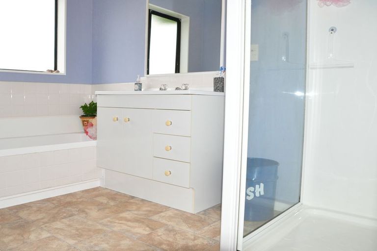 Photo of property in 271 Scotts Road, Linton, Palmerston North, 4472