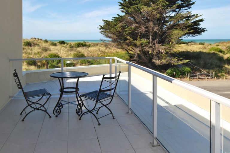 Photo of property in 11/272 Marine Parade, New Brighton, Christchurch, 8061