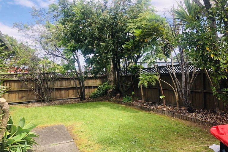 Photo of property in 11 Robert Street, Ellerslie, Auckland, 1051